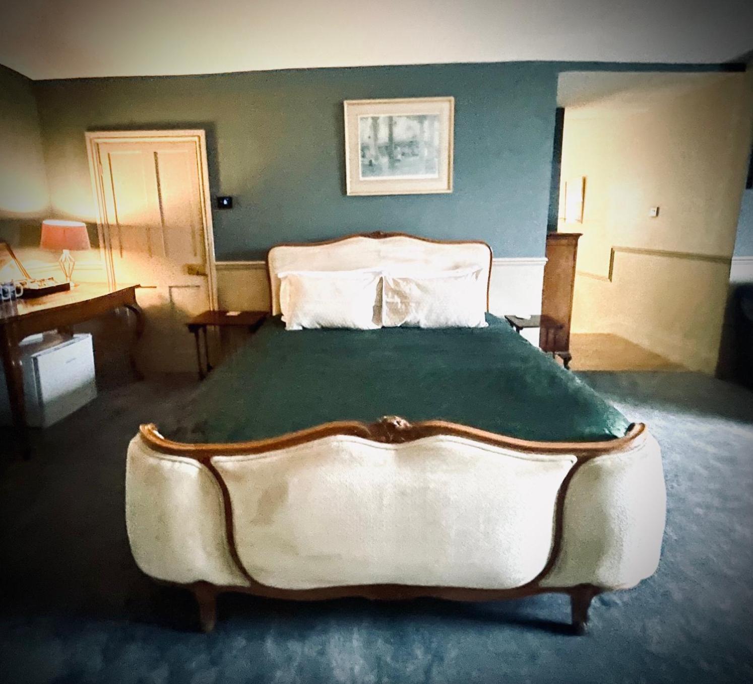 Llanerchydol Hall Suites Welshpool Εξωτερικό φωτογραφία
