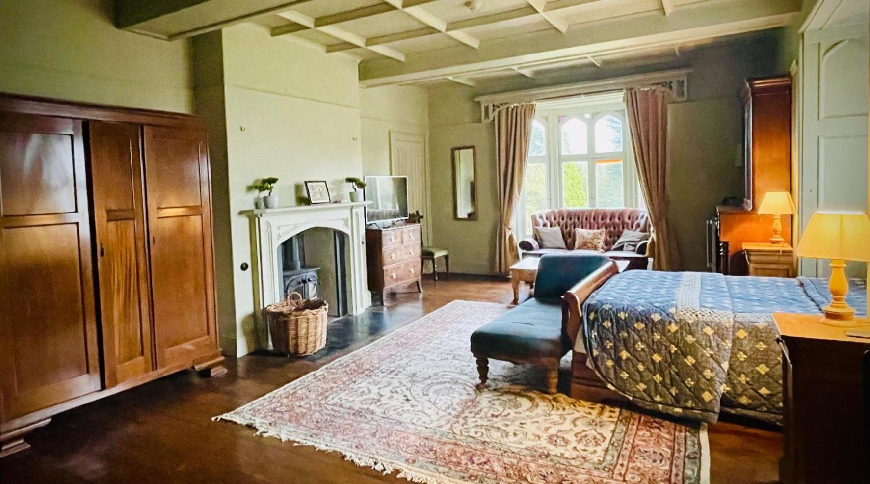 Llanerchydol Hall Suites Welshpool Εξωτερικό φωτογραφία